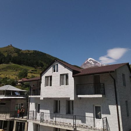 קזבגי Kazbek View Hostel מראה חיצוני תמונה