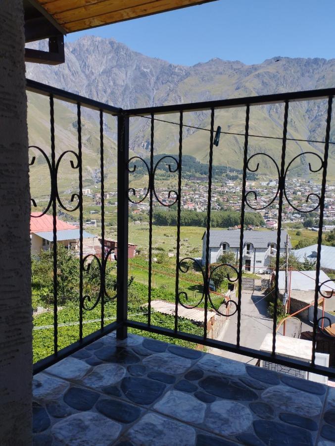 קזבגי Kazbek View Hostel מראה חיצוני תמונה