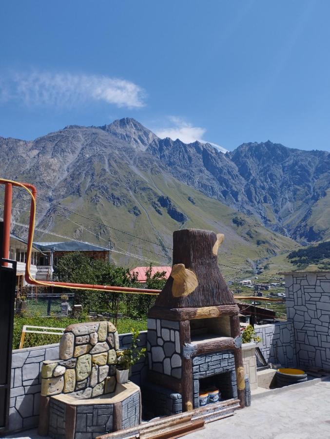 קזבגי Kazbek View Hostel מראה חיצוני תמונה