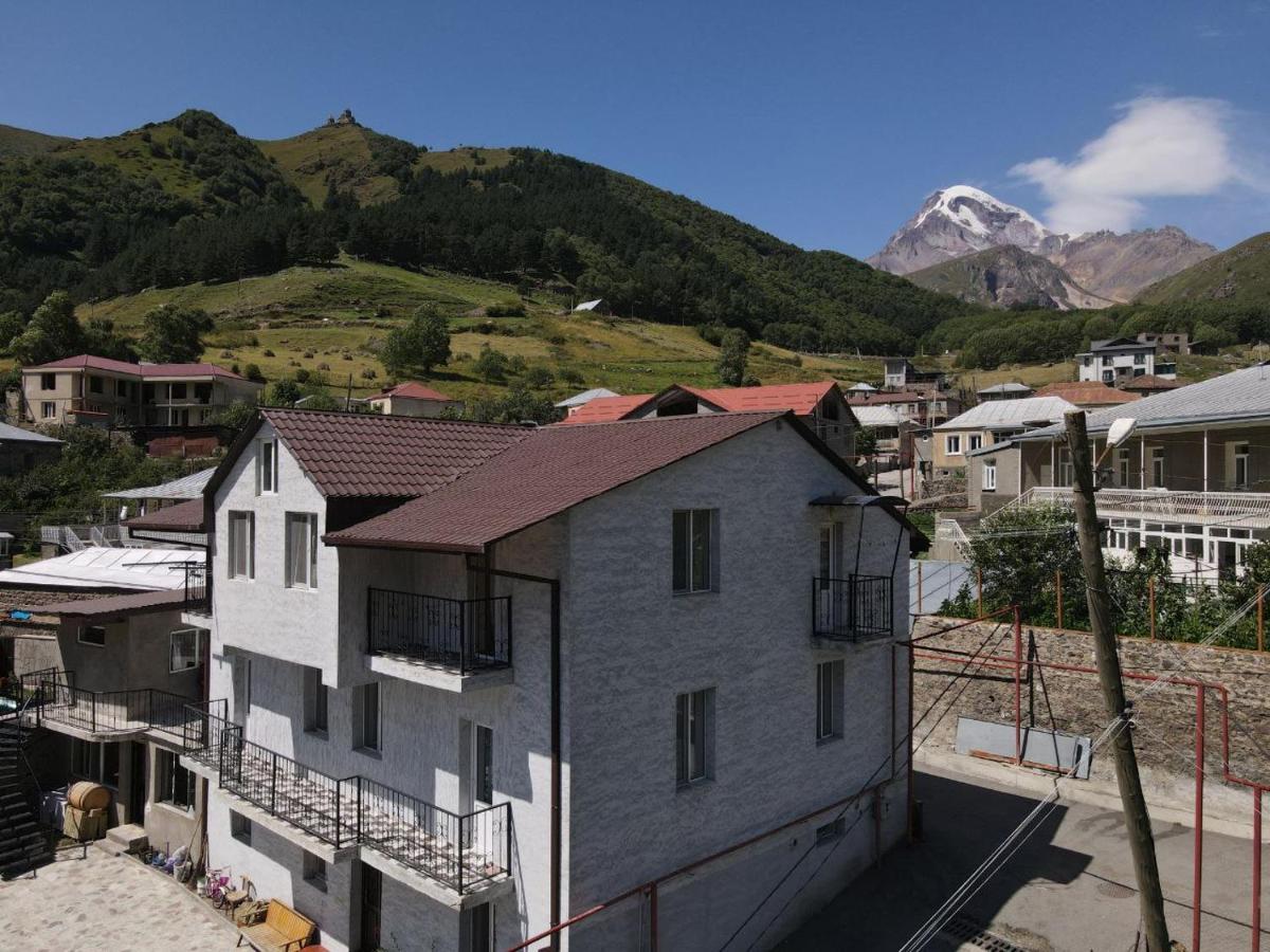 קזבגי Kazbek View Hostel מראה חיצוני תמונה