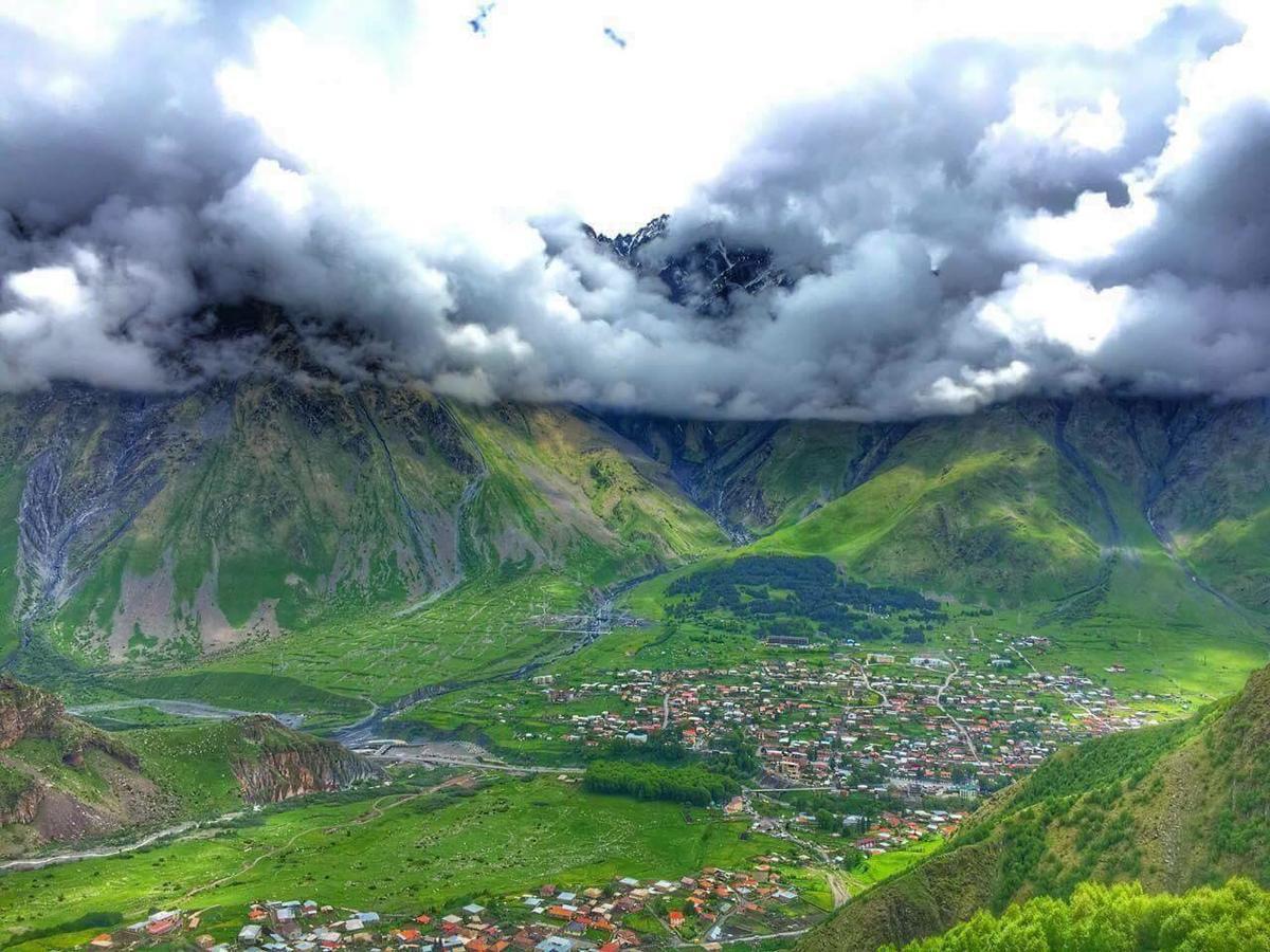 קזבגי Kazbek View Hostel מראה חיצוני תמונה