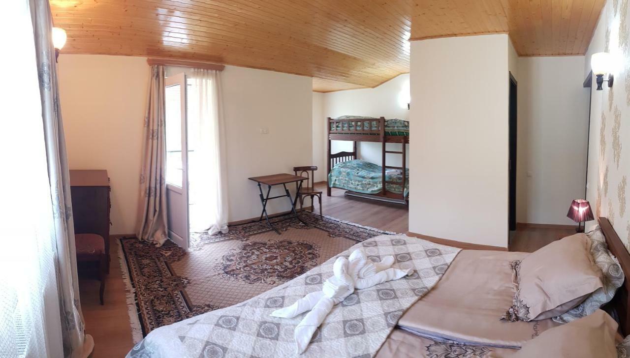 קזבגי Kazbek View Hostel מראה חיצוני תמונה