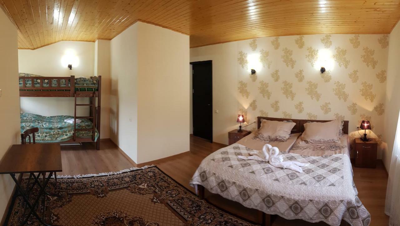 קזבגי Kazbek View Hostel מראה חיצוני תמונה